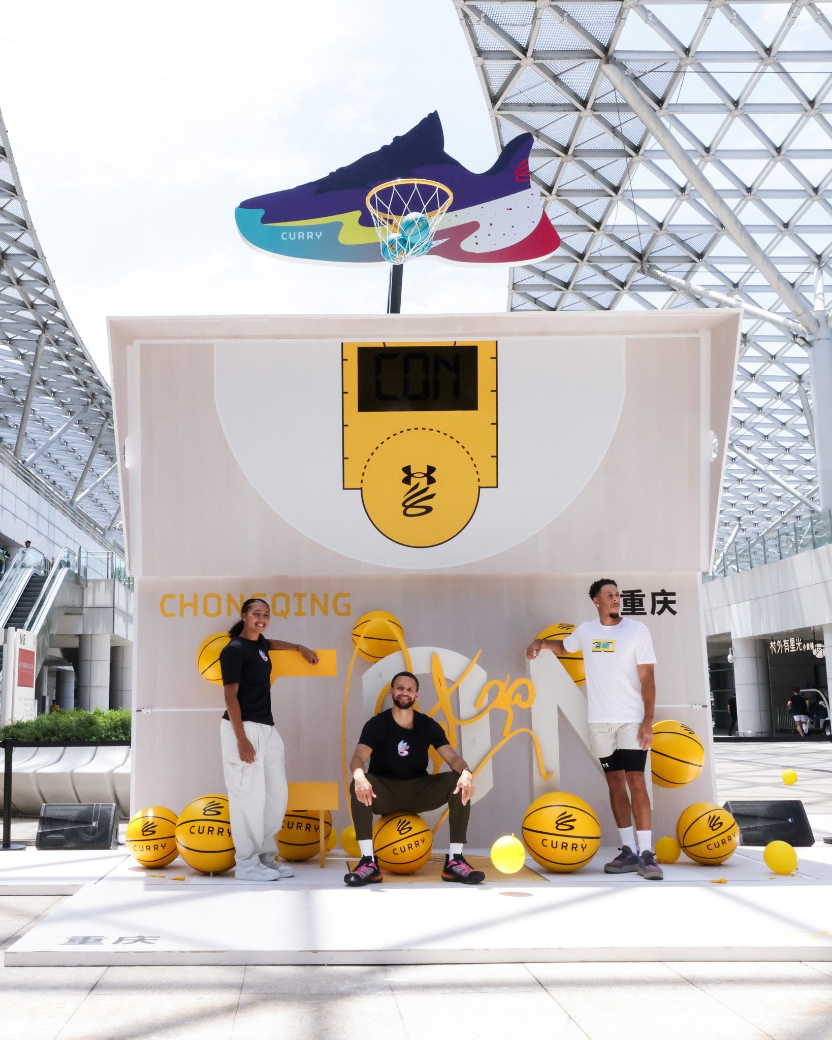 的首日活动, 开始就带来, 了令人难以