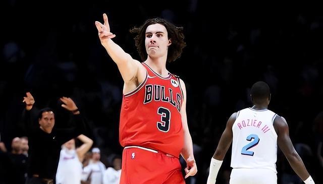 次犯规, Shams, 火的比赛中