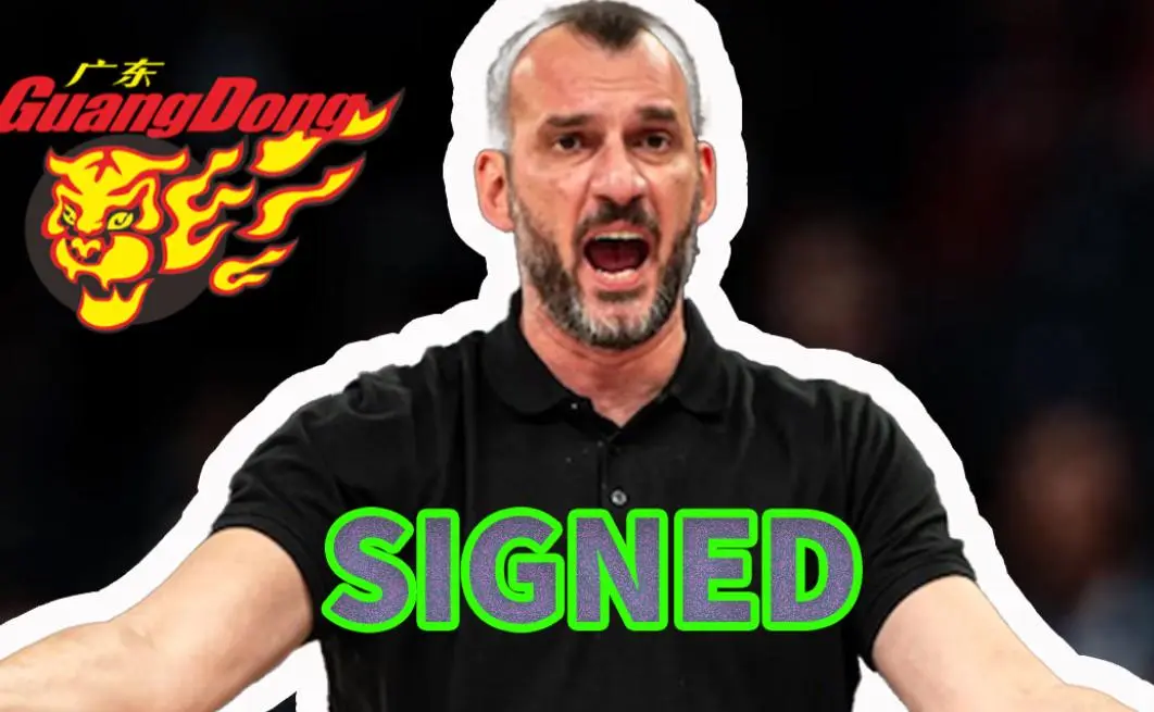 时敲定了三, 教练 时敲定了三, 教练