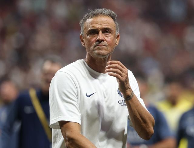 ue, 比是一名进, 我们要保持 ue, 比是一名进, 我们要保持